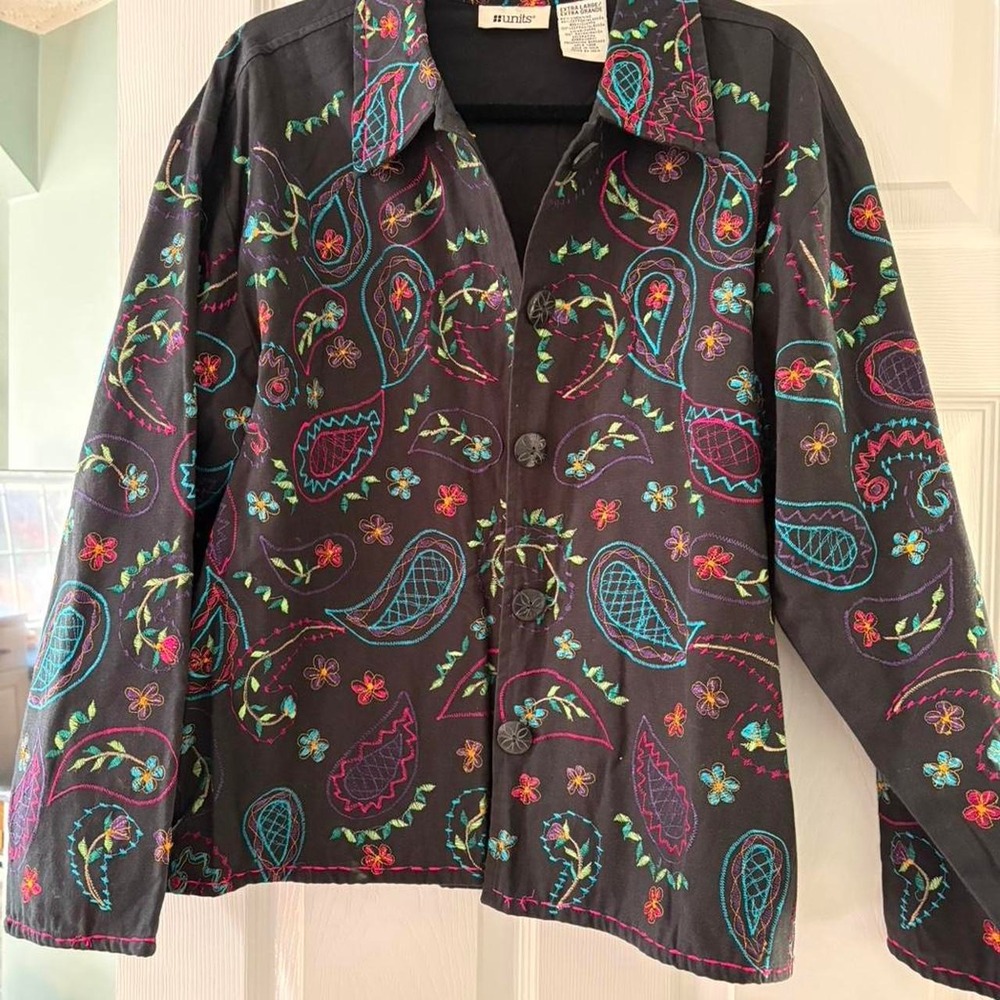 Units Vintage Embroidered Cotton Jacket Size XL